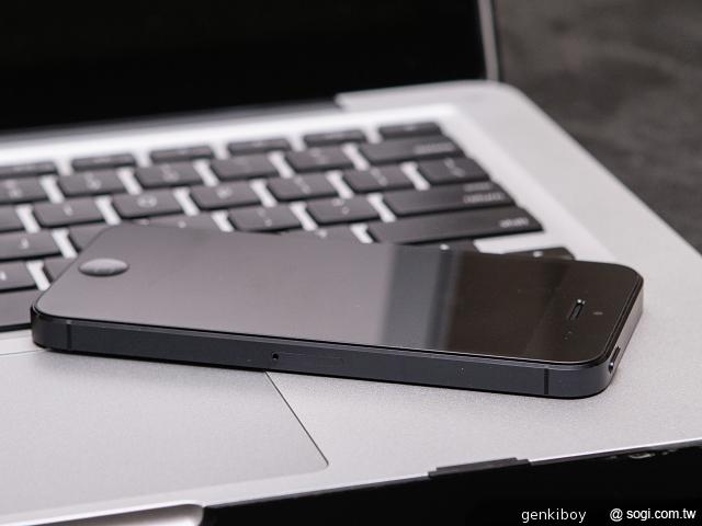 Apple iPhone 5美國首賣簡易開箱測試 - 通天經紀 - tongtianjingji的博客 Apple iPhone 5美國首賣簡易開箱測試 - 通天經紀 - tongtianjingji的博客