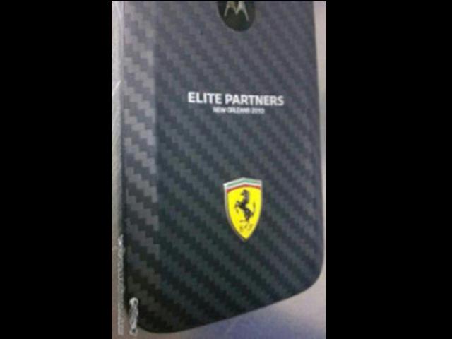 MOTOROLA-DROID-Ultra-XT1080-實機背部諜照-法拉利