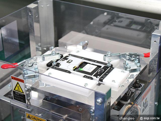 Sony防水手机检测维修流程 直击揭密!【Xperi