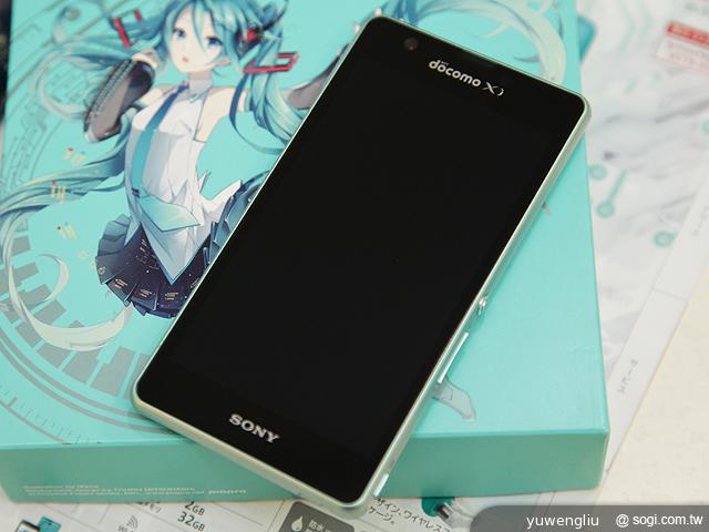 歌姬降临!初音版Sony Xperia A SO-04E实测【