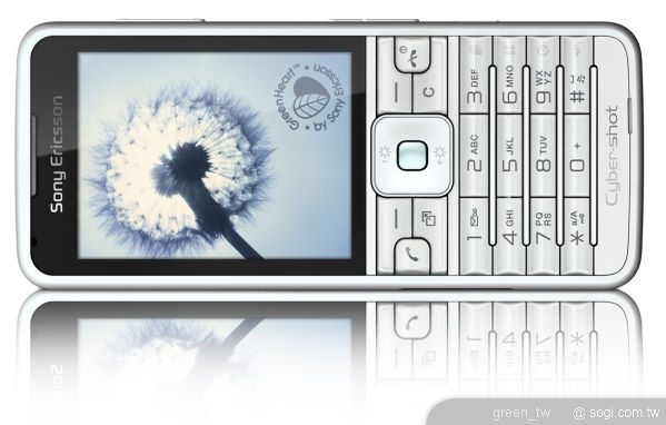 ony Ericsson GreenHeart™ 系列首先問市的第一支手機 C901 GreenHeart™手機 內建電子化操作指南