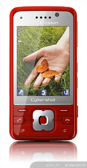 C903 三種不同微笑魅力風情~甜美白、性感紅和神秘黑，廣告中三種新女性時尚風情，藉由李敏貞迷人多變的個人魅力，展現出 C903 為當代新女性表現時下自我風格的最佳選擇。