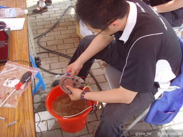 台灣三星電子提供災區現場維修服務,無論產品是否在保固期內,工資、零件皆完全免費維修