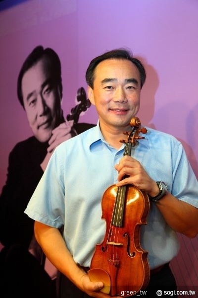 台灣大哥大近年來陸續於花蓮太魯閣、台中、屏東、台東、高雄，以及南投日月潭等地點，舉辦免費戶外古典音樂會，已經吸引超過12萬民眾參與。