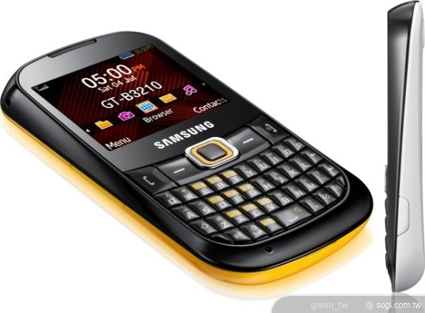 Samsung CorbyTXT B3210針對重度簡訊使用者所推出的訊息專用手機,在手機前方提供完整的QWERTY鍵盤。