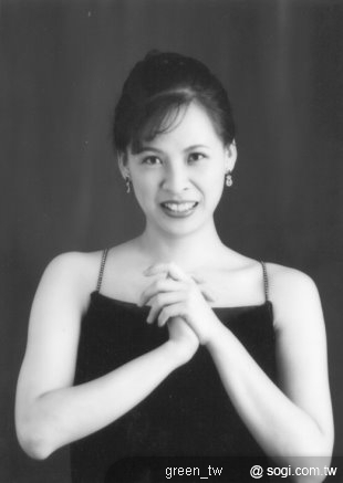 女高音詹怡嘉生於台北市。以術科第一名畢業於國立師範大學音樂系聲樂組,指導老師為李靜美教授。之後進入美國伊斯曼音樂院Eastman School of Music研究所就讀,受教於為美國著名男低音Thomas Paul。在校期間多次獲選與校內外室內樂團合作,在歌唱藝術方面並受教於John Maloy, Masako Ono Toribara, 及Ken Merrill等名師。