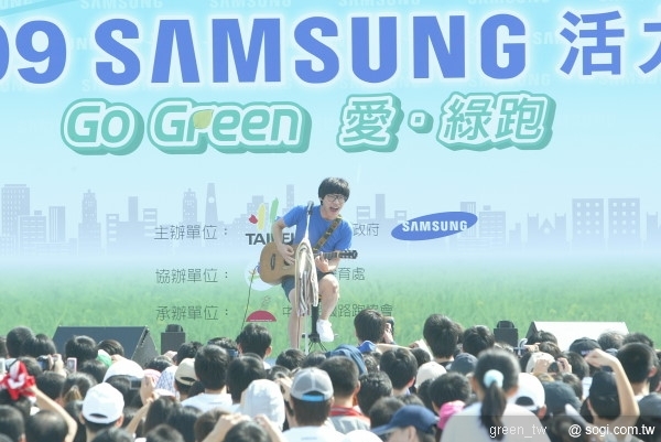 盧廣仲早起於 2009 SAMSUNG 活力路跑開唱