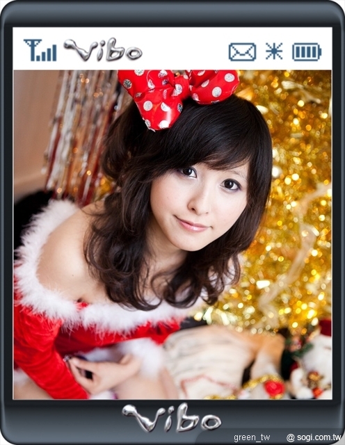 威寶電信準備多采多姿手機耶誕趴，耶誕夜寂寞嗎？讓威寶獨家V-Live正妹真人實境陪您尬耶誕，不僅互動傳授『聖誕派對怎麼玩』秘訣，還有『魔幻耶誕派對才藝表演』陪您熱鬧過節。