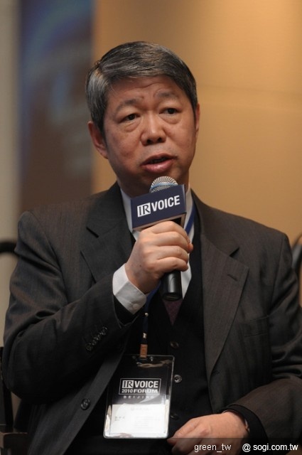 台灣大哥大總經理張孝威代表受獎。這是繼日前台灣大哥大獲得該評等大中華暨台灣地區四項大獎肯定後，再度奪得該評等亞洲區大獎肯定，代表落實財務資訊揭露、維護股東權益的成效獲得國際投資人高度肯定，為亞洲企業表率。