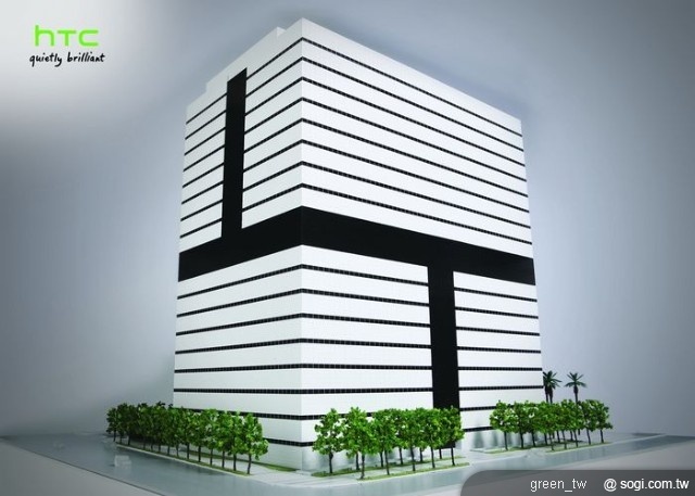 舉行「HTC台北總部大樓」動土典禮，為HTC在台深耕產業研發啟動新契機；HTC董事長王雪紅與執行長周永明共同主持儀式，多位重量級貴賓也都特別到場祝賀。