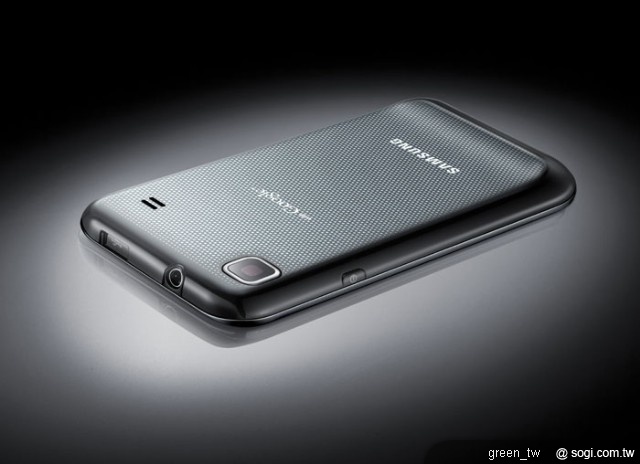 Samsung GALAXY S i9000 使用最新 Google Android™ 2.1 作業系統，新增Email搜尋功能、多重帳號登入、支援 Flash Lite及 3D 圖形運算，並完整提供 Google Search、Gmail 及 Google Maps 等 Google 行動應用服務。
