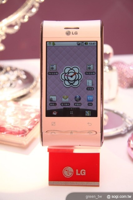 LG opTimus GT540