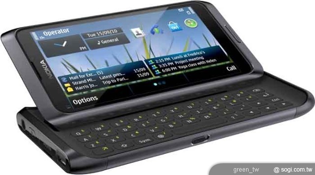 Nokia E7 搭配全鍵盤設計以及4吋觸控式螢幕