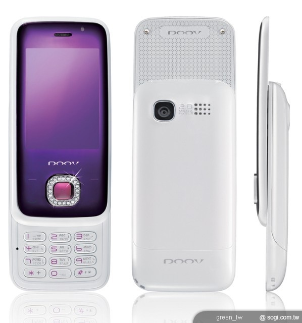 DOOV S818 滑蓋手機 建議售價：$9900