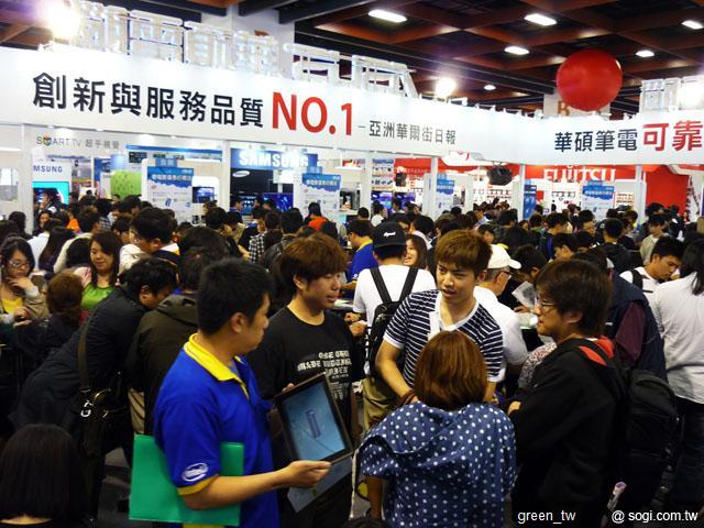 華碩攤位熱潮延燒，買氣強強滾，換桌率超高
