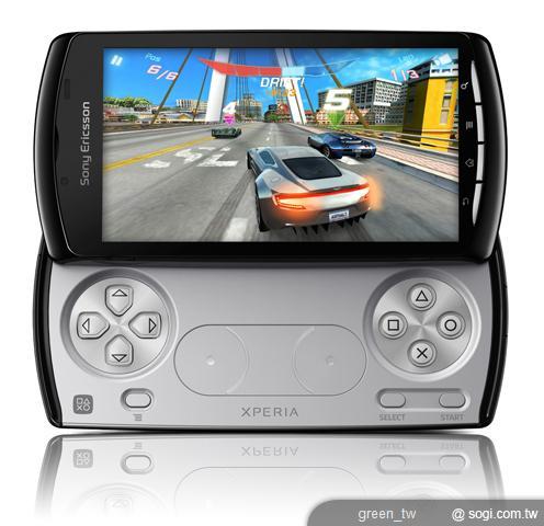 Xperia PLAY 台灣大哥大獨家合作
