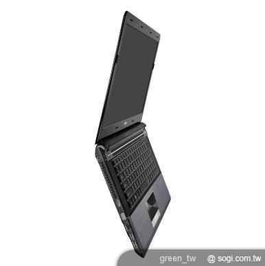 黑灰色X460輕薄筆電